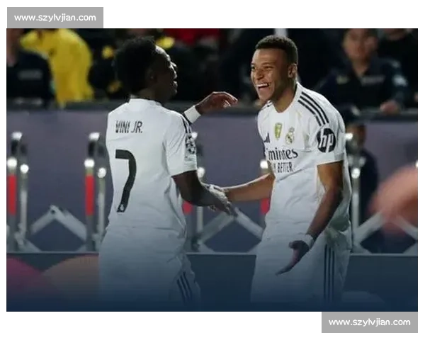 欧冠生死战!姆巴佩帽子戏法 vs C 罗点射救主,你为谁热血沸腾?